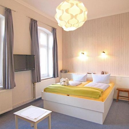 Kapitaenshaus-Lassen-Zimmer-Amistad Hotell Westerland Eksteriør bilde